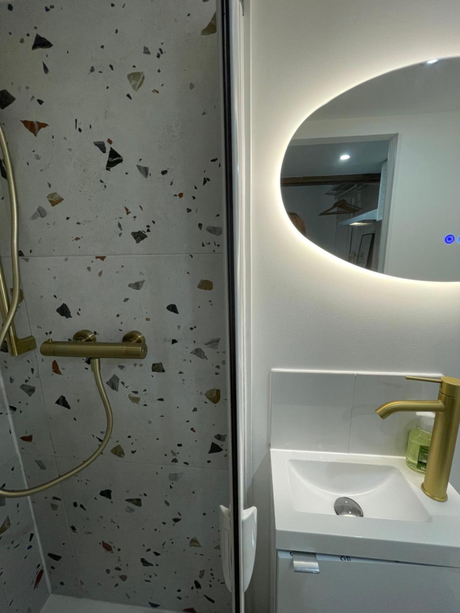 « Le Good Spot » Studio Hypercentre Renove/Wifi/Clim Montpellier Bagian luar foto